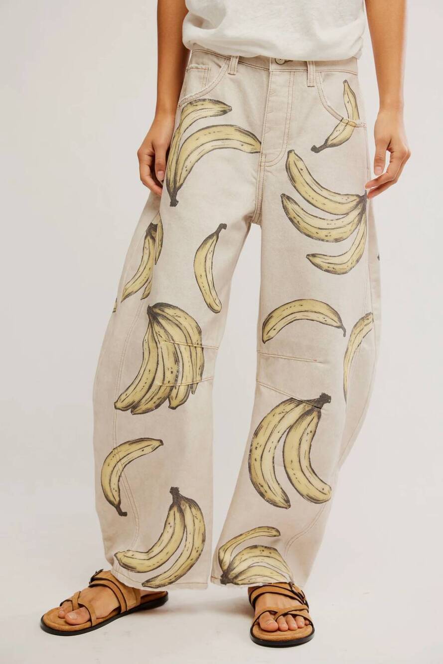 NEW FREE PEOPLE good luck barrel jeans in go bananas